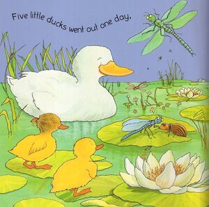Five Little Ducks (Classic Book With Holes)